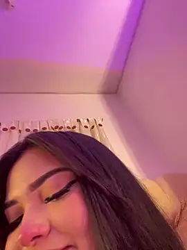 Mericute  online show from 04-21-26, 02:51