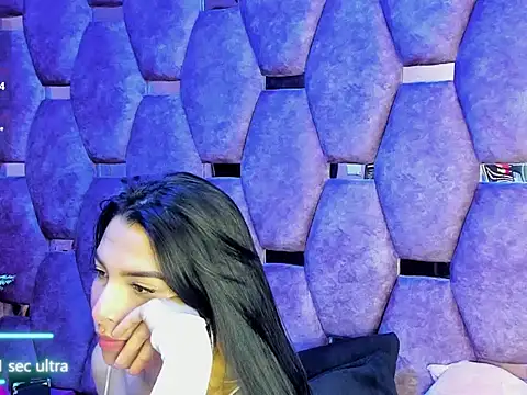 burbuja pink  online show from 03-26-26, 03:45