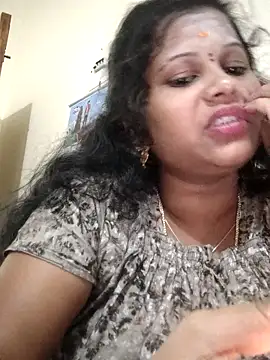 Snapshot of sweetqueen143 chatting on 09-30-25, 03:28 sweetqueen143 online show from 09-30-25, 03:28