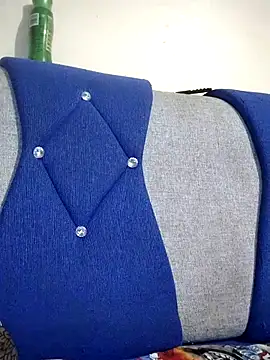 Snapshot of sweetqueen143 chatting on 11-13-25, 05:01 sweetqueen143 online show from 11-13-25, 05:01