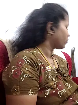 sweetqueen143 online show from 04-14-26, 06:08