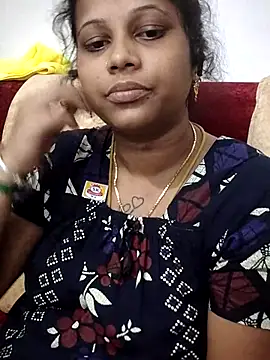 sweetqueen143 online show from 04-18-26, 08:40