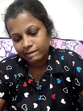 Snapshot of sweetqueen143 chatting on 05-03-26, 03:40 sweetqueen143 online show from 05-03-26, 03:40