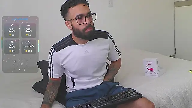 htrebor87 online show from 10-07-25, 06:49