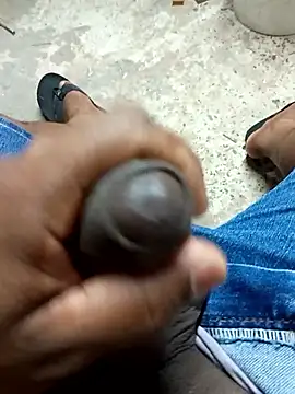 Snapshot of preto3561 chatting on 02-27-26, 02:50 preto3561 online show from 02-27-26, 02:50