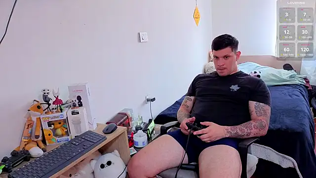 Snapshot of ryden_01 chatting on 11-23-25, 03:45 ryden 01 online show from 11-23-25, 03:45