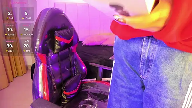 Snapshot of Gyal_8_ chatting on 01-06-26, 03:43 Gyal 8 online show from 01-06-26, 03:43