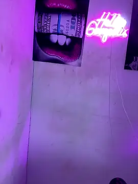 becca wilsson online show from 12-02-25, 09:25