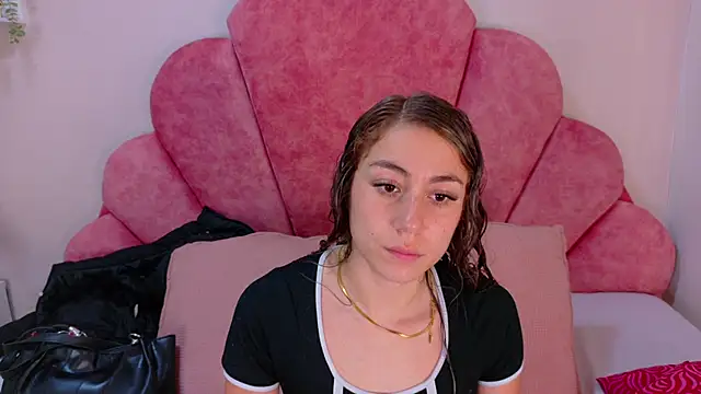 Snapshot of MyApril__ chatting on 04-27-26, 11:19 MyApril online show from 04-27-26, 11:19