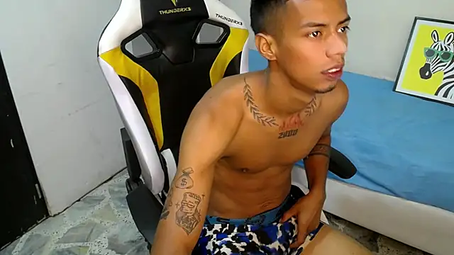 Snapshot of Nando_coll chatting on 10-26-25, 12:55 Nando coll online show from 10-26-25, 12:55