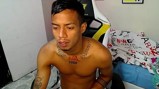 Snapshot of Nando_coll chatting on 10-31-25, 11:33 Nando coll online show from 10-31-25, 11:33