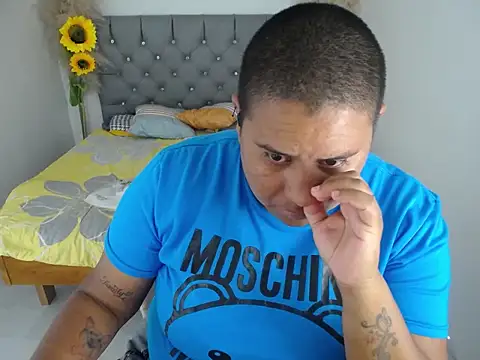 hotlesby valery online show from 02-18-26, 07:54