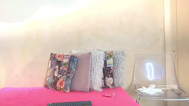 SaraGuzmann online show from 03-04-26, 07:20