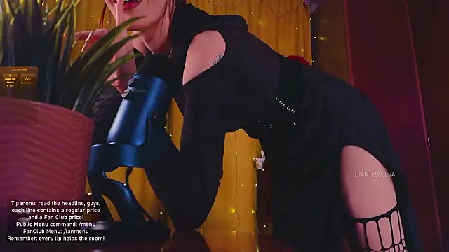 Giantess Eva online show from 01-31-26, 09:46