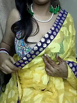 Hey Jully online show from 10-15-25, 05:07