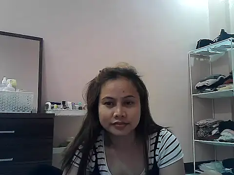 Snapshot of Amarrahlyn chatting on 07-14-26, 09:25 Amarrahlyn online show from 07-14-26, 09:25