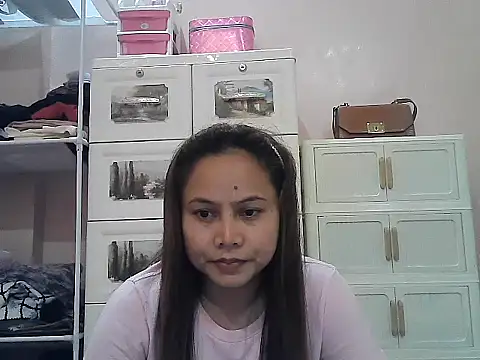 Snapshot of Amarrahlyn chatting on 07-18-26, 10:08 Amarrahlyn online show from 07-18-26, 10:08