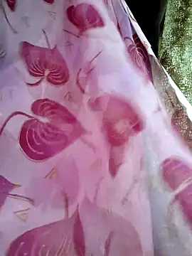 Snapshot of PRACHI-743 chatting on 10-11-25, 12:54 PRACHI-743 online show from 10-11-25, 12:54