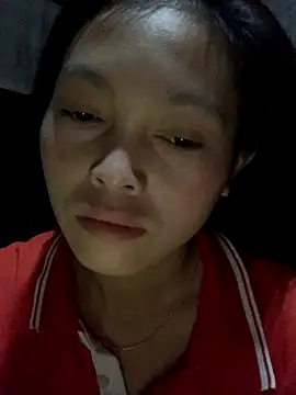 Snapshot of Halyy_xx chatting on 11-12-25, 10:41 Halyy xx online show from 11-12-25, 10:41