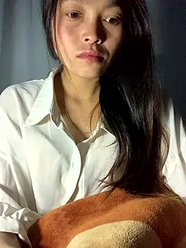 Snapshot of Halyy_xx chatting on 01-15-26, 05:16 Halyy xx online show from 01-15-26, 05:16