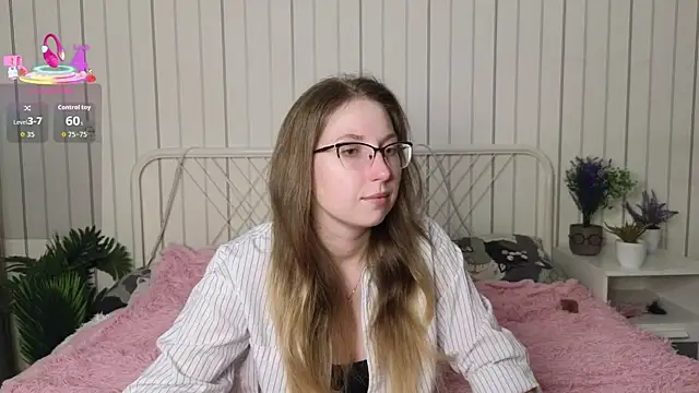 Snapshot of DaliaRadtke chatting on 10-09-25, 08:07 DaliaRadtke online show from 10-09-25, 08:07