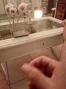 Snapshot of sayeaprayer65 chatting on 10-24-25, 07:32 sayeaprayer65 online show from 10-24-25, 07:32