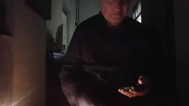 Snapshot of sayeaprayer65 chatting on 10-30-25, 12:06 sayeaprayer65 online show from 10-30-25, 12:06