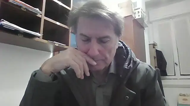 Snapshot of sayeaprayer65 chatting on 11-06-25, 06:58 sayeaprayer65 online show from 11-06-25, 06:58