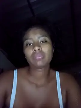 Snapshot of _Canella_ chatting on 10-29-25, 06:04 Canella online show from 10-29-25, 06:04