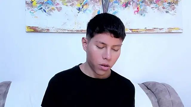 Snapshot of Little_liam chatting on 11-13-25, 07:57 Little liam online show from 11-13-25, 07:57