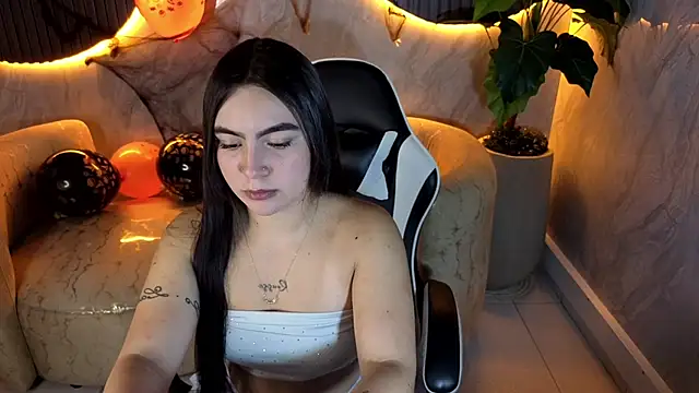 Snapshot of scarlett_smith_tp chatting on 10-14-25, 12:50 scarlett smith tp online show from 10-14-25, 12:50