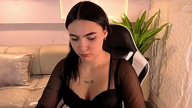 Snapshot of scarlett_smith_tp chatting on 12-16-25, 01:27 scarlett smith tp online show from 12-16-25, 01:27