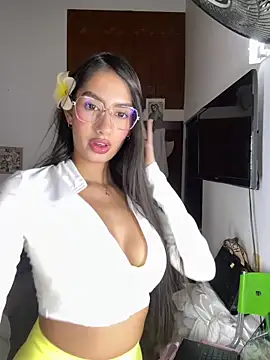 Julieta Duque online show from 03-31-26, 03:30