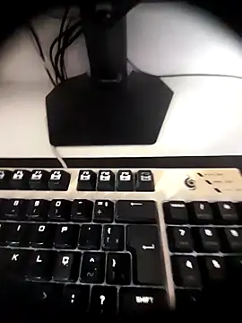 riquelh5 online show from 09-27-25, 04:12