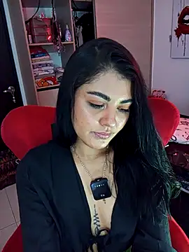 ValeNiitaLuv online show from 12-18-25, 03:01