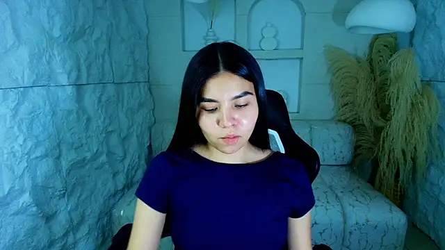 Snapshot of ambarina_r chatting on 11-14-25, 02:54 ambarina r online show from 11-14-25, 02:54