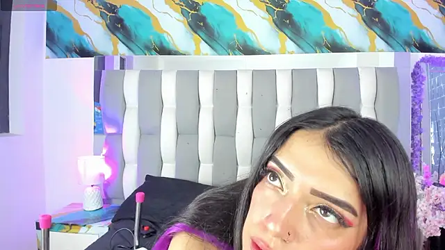 IsaDiiaz online show from 03-28-26, 04:45