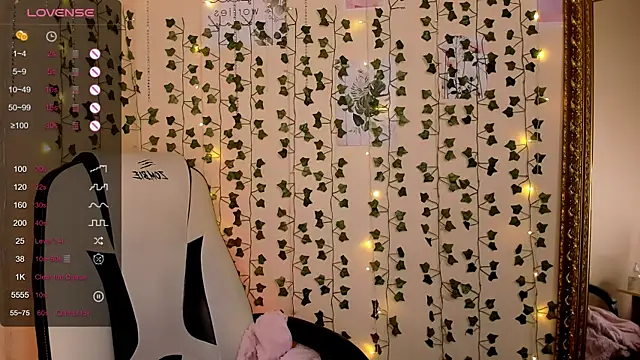 LinaBlossom  online show from 02-05-26, 08:19