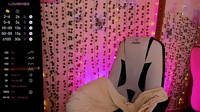 LinaBlossom  online show from 03-16-26, 02:39