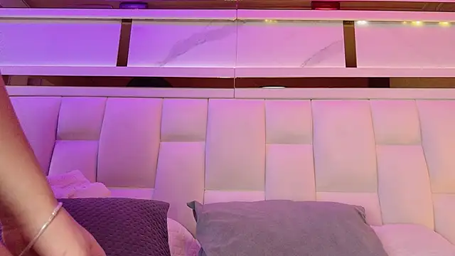 samanthaa sm online show from 10-25-25, 11:40