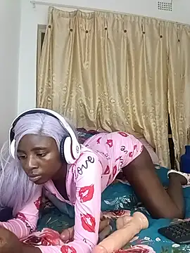 Snapshot of BlackPearl_19 chatting on 06-24-26, 04:33 BlackPearl 19 online show from 06-24-26, 04:33