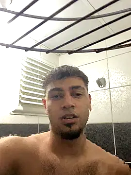 Snapshot of astoperaa chatting on 10-01-25, 04:57 astoperaa online show from 10-01-25, 04:57