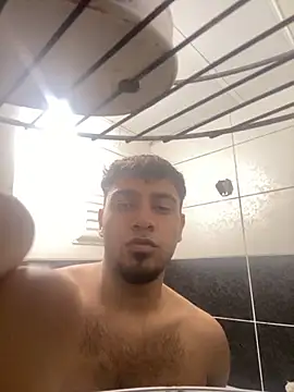 Snapshot of astoperaa chatting on 10-17-25, 02:08 astoperaa online show from 10-17-25, 02:08