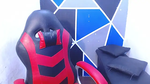 Snapshot of DEIV2_ chatting on 10-03-25, 02:25 DEIV2 online show from 10-03-25, 02:25