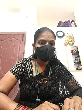Snapshot of Tamil_Yalini12 chatting on 04-24-26, 05:26 Tamil Yalini12 online show from 04-24-26, 05:26