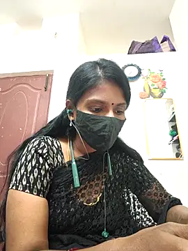 Snapshot of Tamil_Yalini12 chatting on 05-06-26, 01:49 Tamil Yalini12 online show from 05-06-26, 01:49