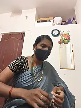 Snapshot of Tamil_Yalini12 chatting on 05-20-26, 02:34 Tamil Yalini12 online show from 05-20-26, 02:34