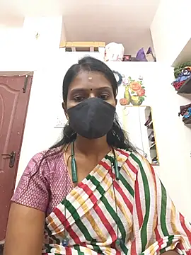 Snapshot of Tamil_Yalini12 chatting on 05-26-26, 03:02 Tamil Yalini12 online show from 05-26-26, 03:02