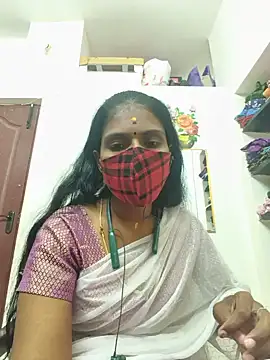 Snapshot of Tamil_Yalini12 chatting on 06-01-26, 06:31 Tamil Yalini12 online show from 06-01-26, 06:31