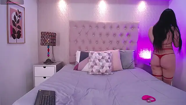 Snapshot of EmilyCley chatting on 09-29-25, 01:27 EmilyCley online show from 09-29-25, 01:27